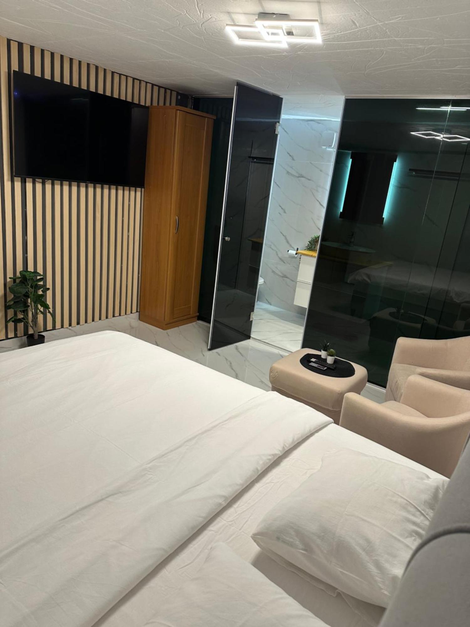 Luxury Old Town Rab Studio Apartments Rab Town Exteriör bild